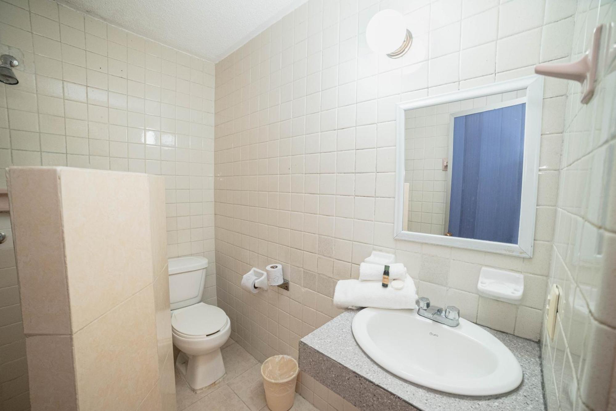 קנקון Hotel Rivemar מראה חיצוני תמונה